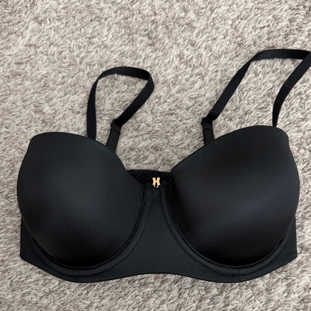 NWT New withTags Savage X Black Strapless Convertible Bra